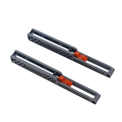 লোহা এবং নাইলন ভাঁজ দরজা স্লাইডিং ওয়ারড্রোব দরজা জন্য রোলার হুইল ফিটিং 8.5cm*11cm