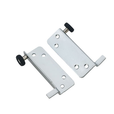 লোহা এবং নাইলন ভাঁজ দরজা স্লাইডিং ওয়ারড্রোব দরজা জন্য রোলার হুইল ফিটিং 8.5cm*11cm